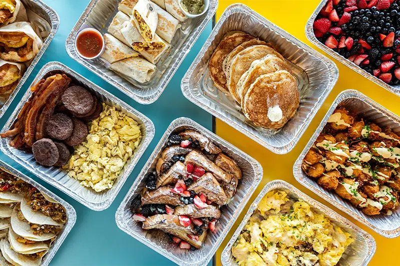breakfast catering in pans